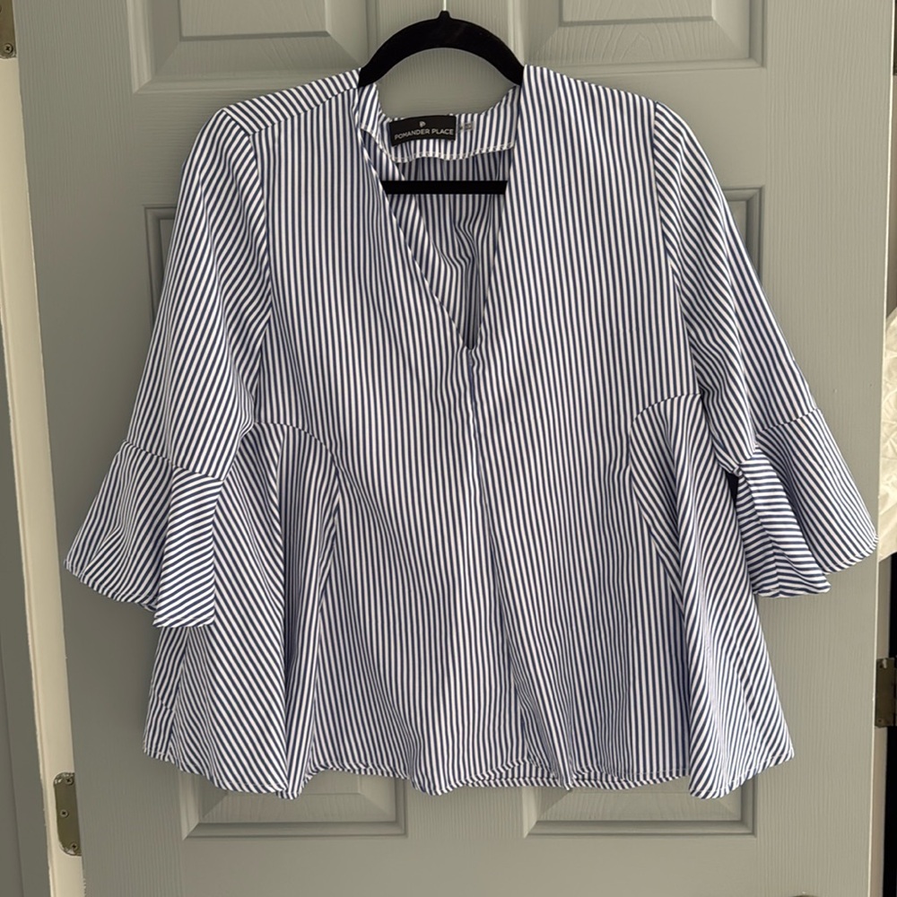 EUC Pomander Place Striped White and Navy Top